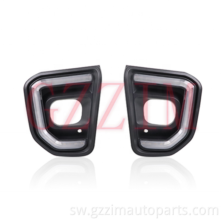 Mchana wa gari wakati wa kukimbia taa za taa za taa za Everest 2022-2023